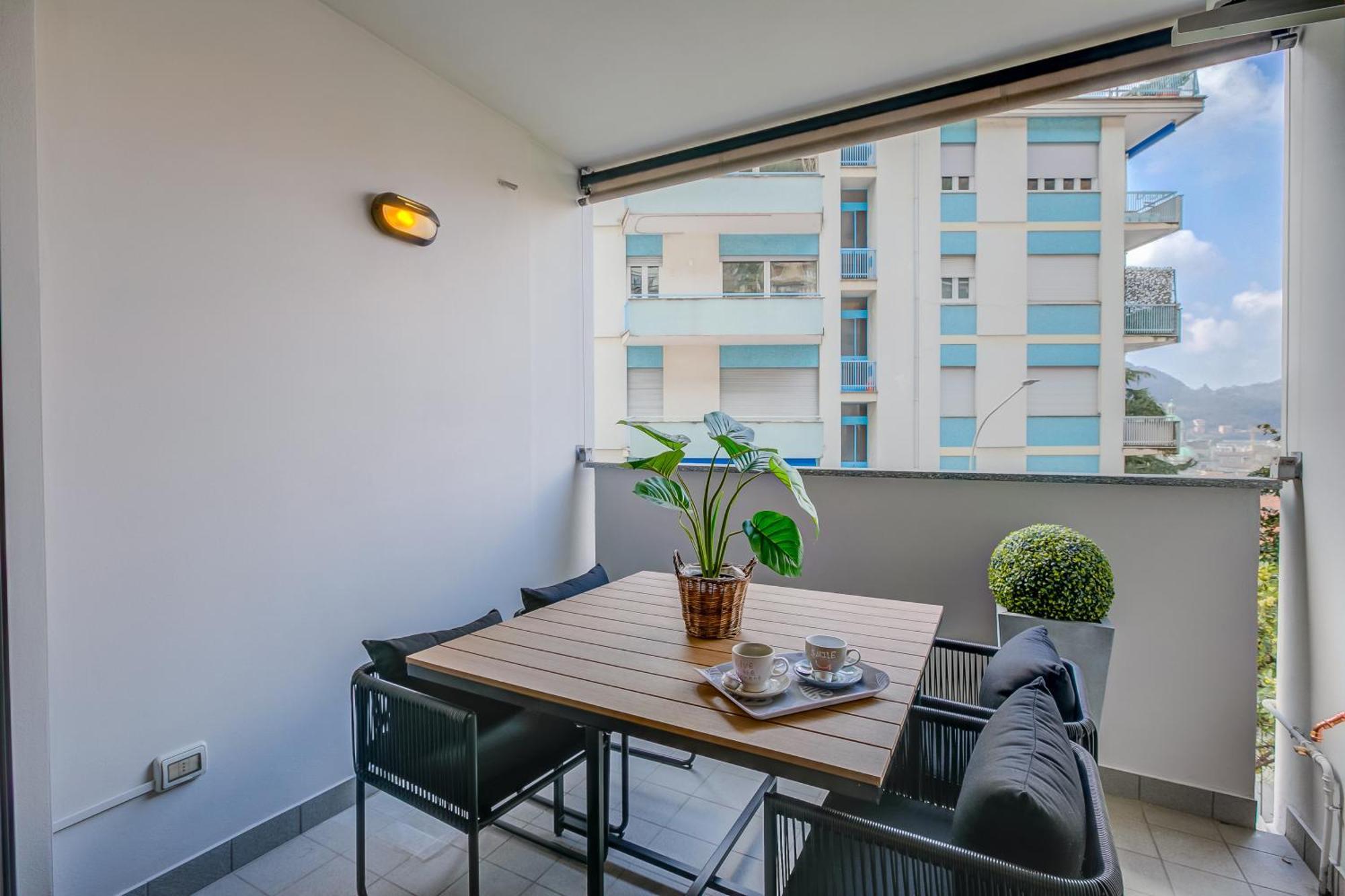 Emma'S Apartment - Cathedral View كومو المظهر الخارجي الصورة