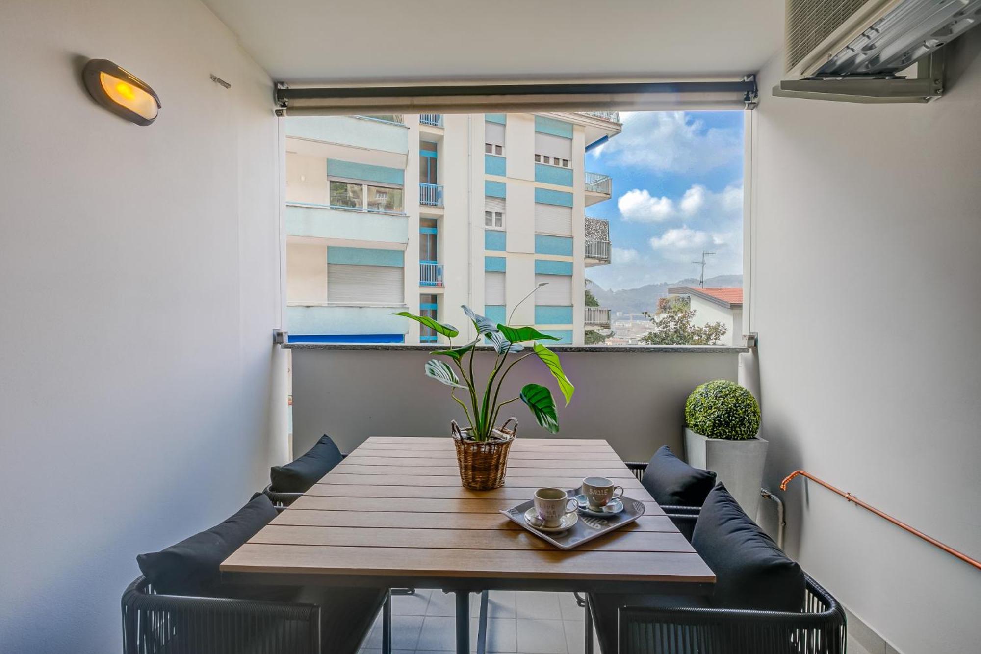 Emma'S Apartment - Cathedral View كومو المظهر الخارجي الصورة